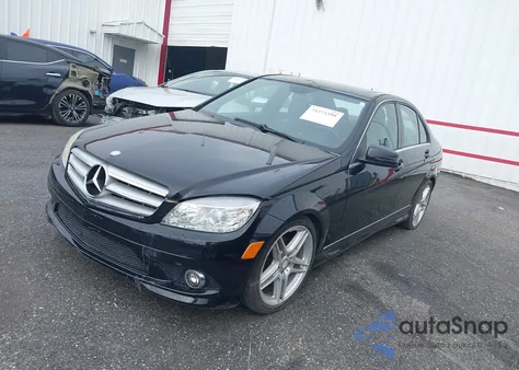2010 Mercedes-Benz C 300 Luxury 4Matic/Sport 4Matic from USA, damaged, VIN WDDGF8BB5AF447647